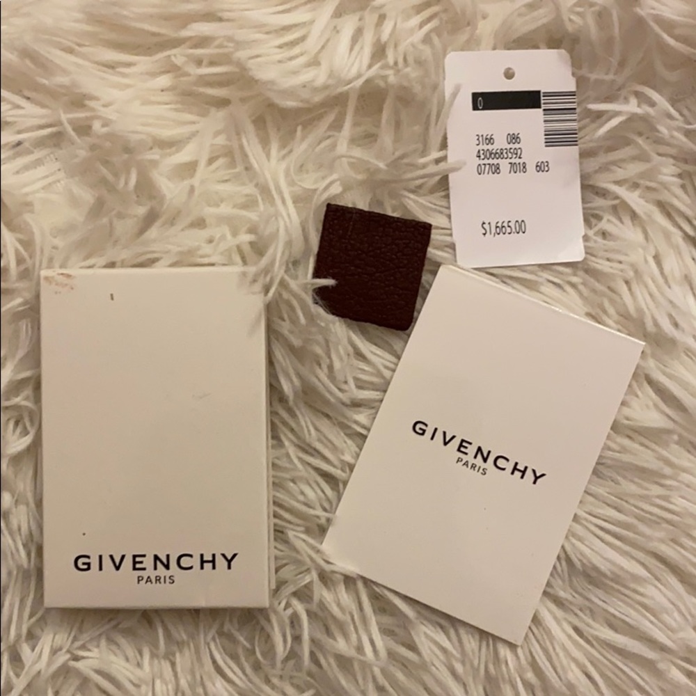 GIVENCHY
Mini Leather Pandora Bag - Picture 11 of 16
